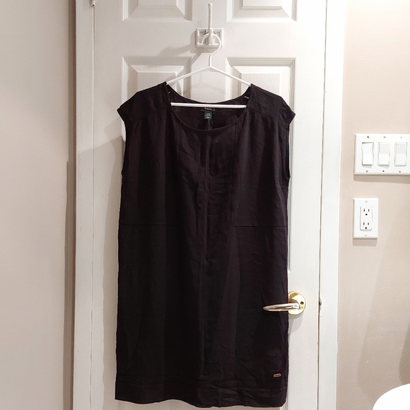 NWOT, Roots | Eyelet Dress - Picture 2 of 10